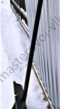 Лопата снеговая ПВХ "БОГАТЫРЬ" 500х375мм. Черная, накладка, алюминиевый крашеный черенок